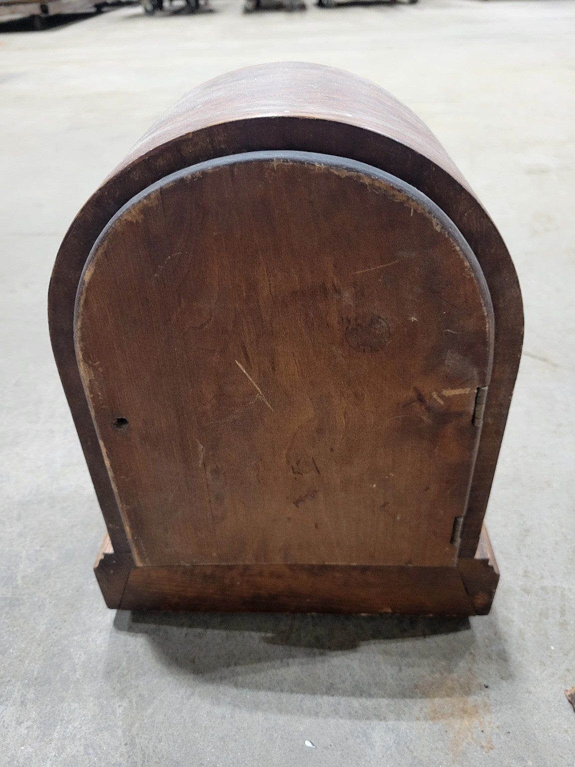 Vintage STAF Mantel Clock – Arched Oak Veneer Case