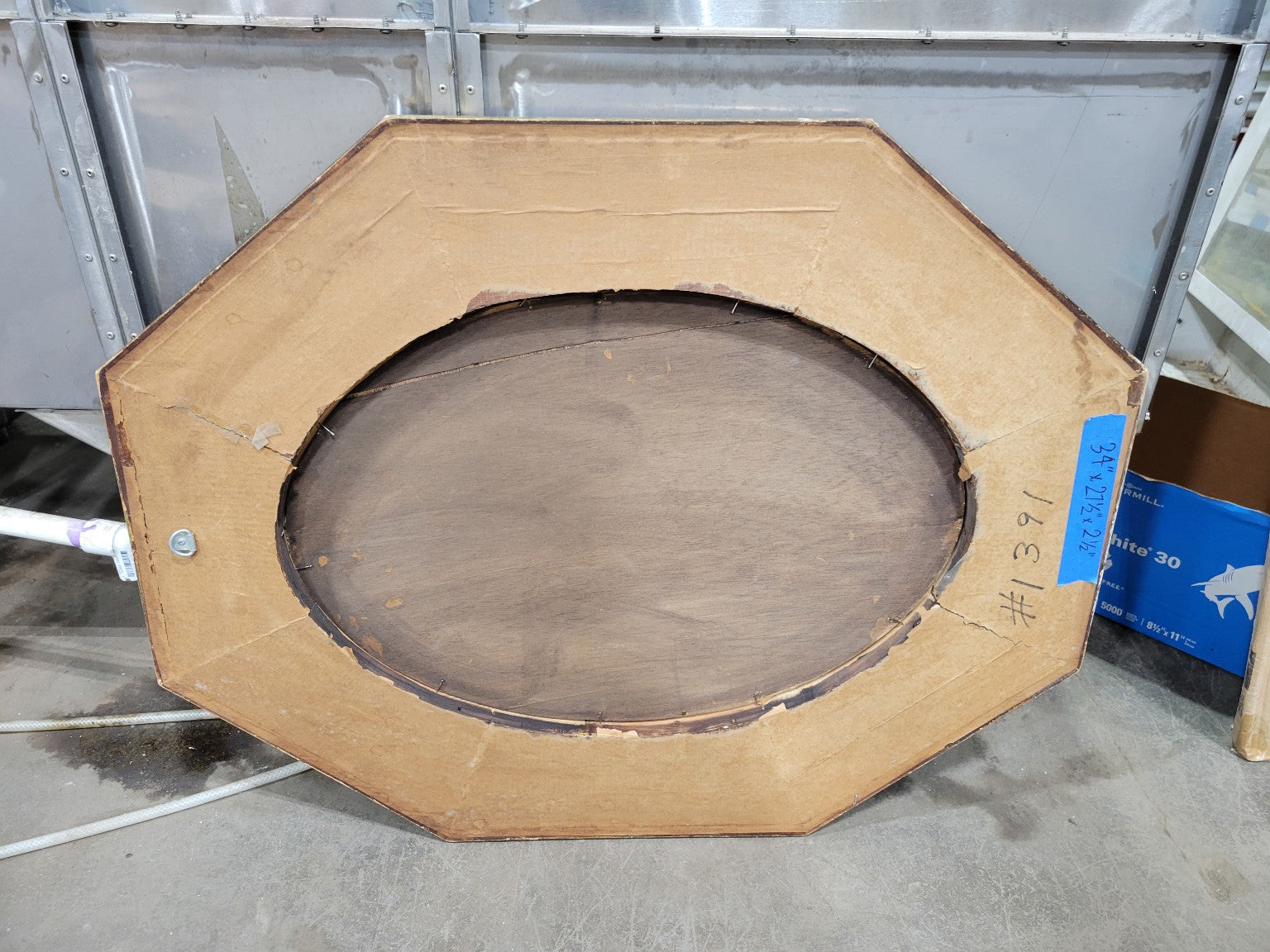 Vintage Italian Florentine Giltwood Mirror Frame – Octagonal, Carved & Painted (34" x 27.5")