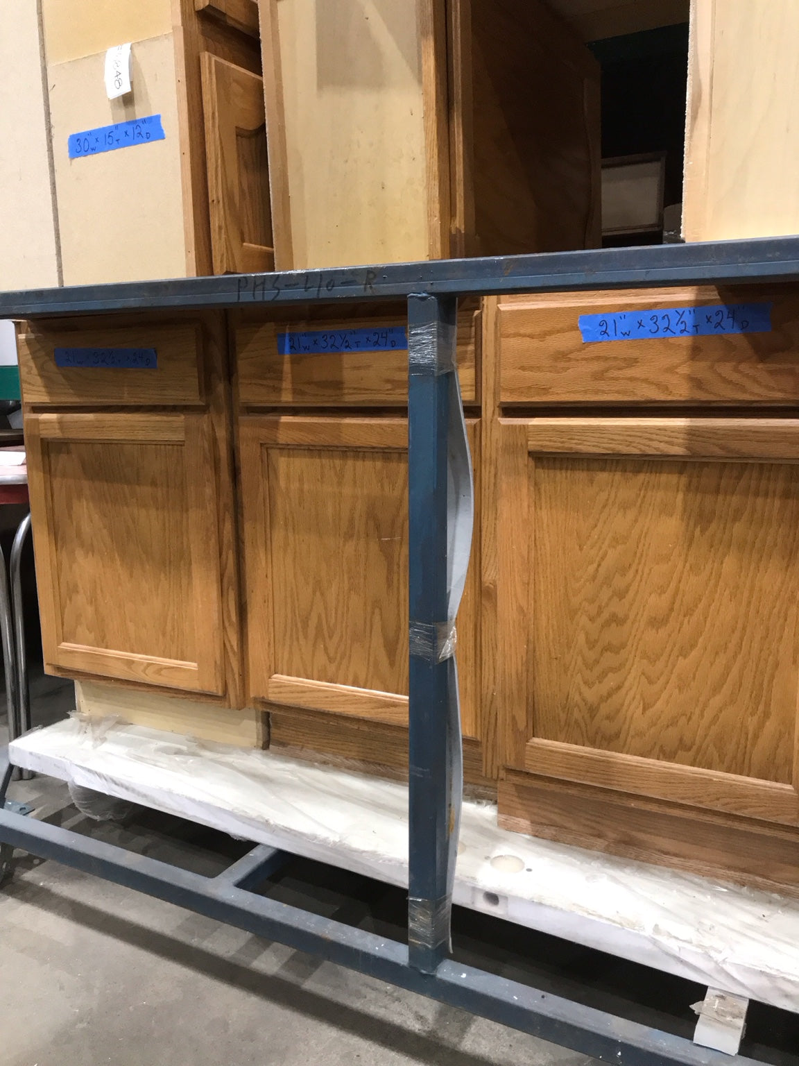 Salvaged Modular Kitchen Cabinet Lot – Honey Oak & MDF, 12 Units