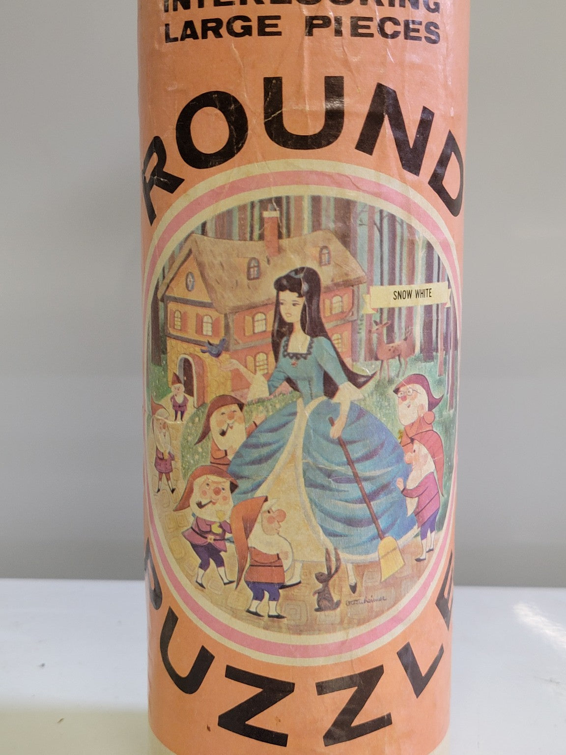 Vintage Harett Gilmar Round Puzzle – Snow White 75 Piece Set