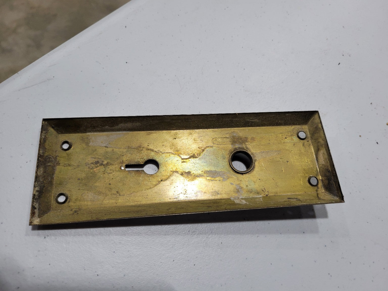 Beveled Brass Door Plate with Keyhole