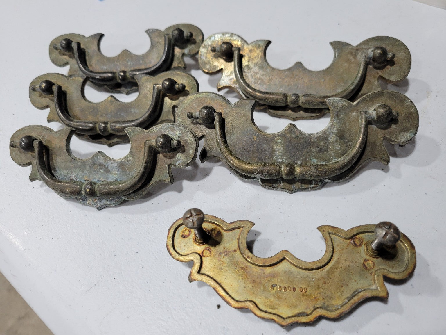 Set of 6 Vintage Brass Chippendale-Style Drawer Pulls