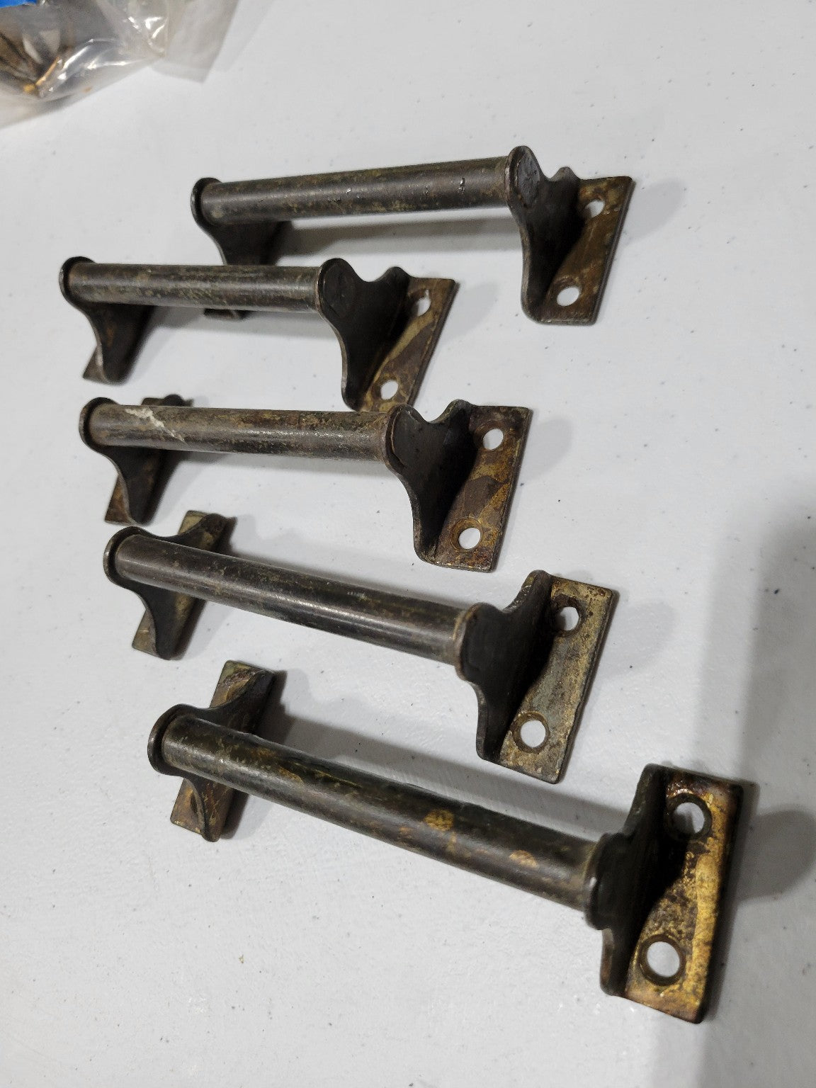 Set of 5 Vintage Brass Drawer or Cabinet Pulls – 4¼" Wide
