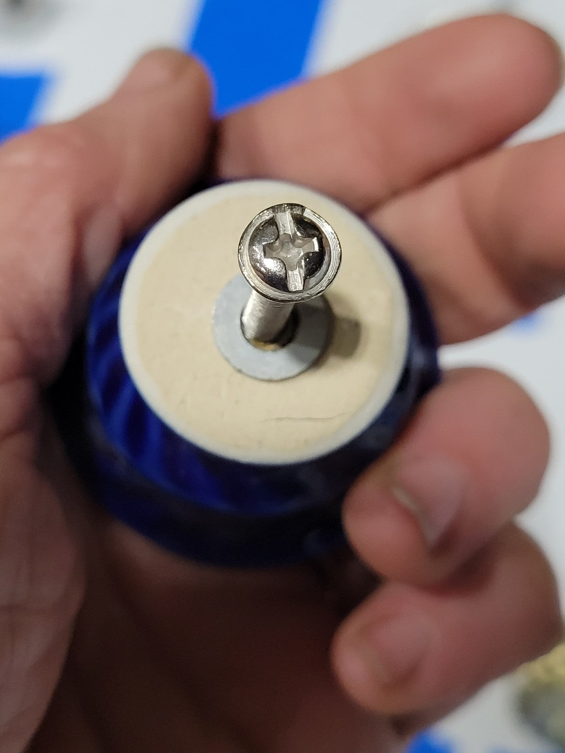 Cobalt Blue Ceramic Drawer Pull with White Floral Inlay – Gloss Finish