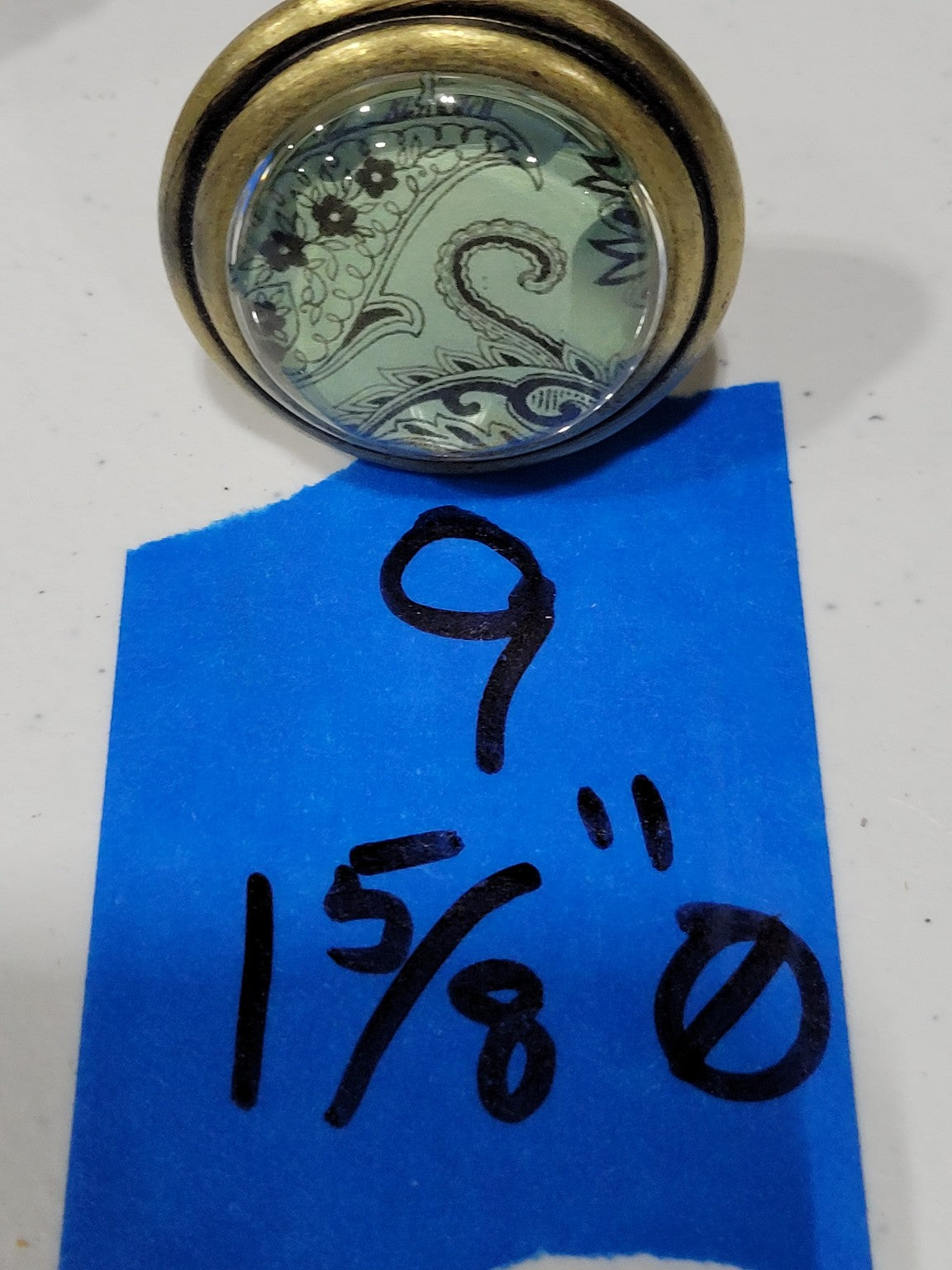 Paisley Glass Top Drawer Pull with Brass Rim – Vintage Pattern
