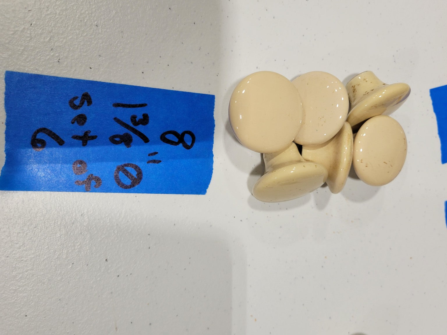 Beige Porcelain Drawer Pulls – Set of 6 (1 3/8")