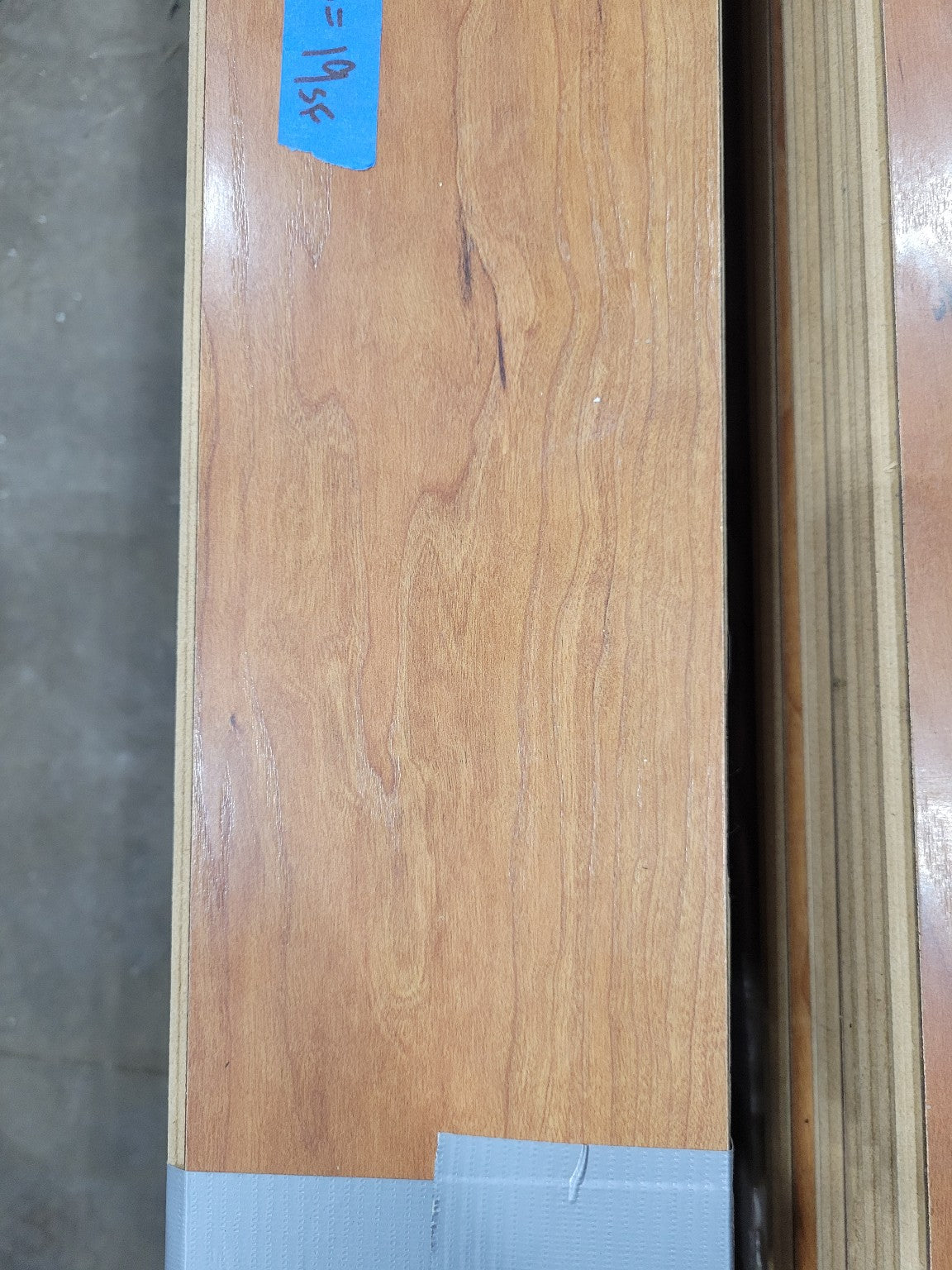 Pergo Cherry Finish Laminate Flooring – 185 Square Feet
