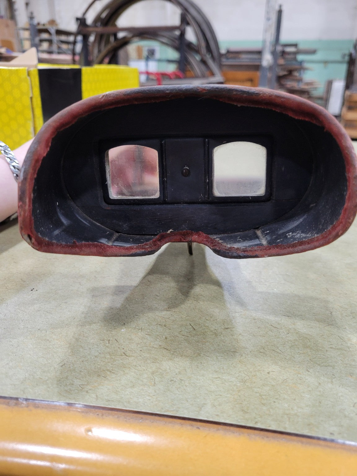 Antique Keystone View Company Stereoscope Viewer with Card Set