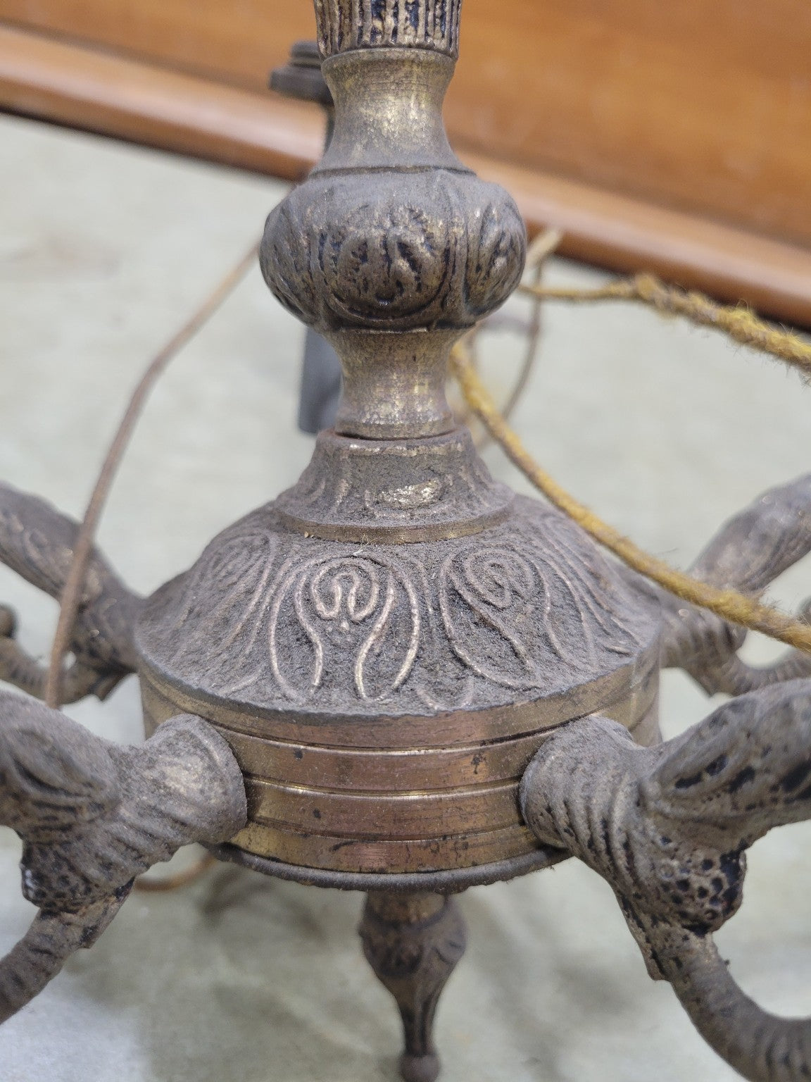 Antique Cast Brass 5-Arm Chandelier – 17 ½ Diameter x 15 ¾ H + Chain (AS IS)