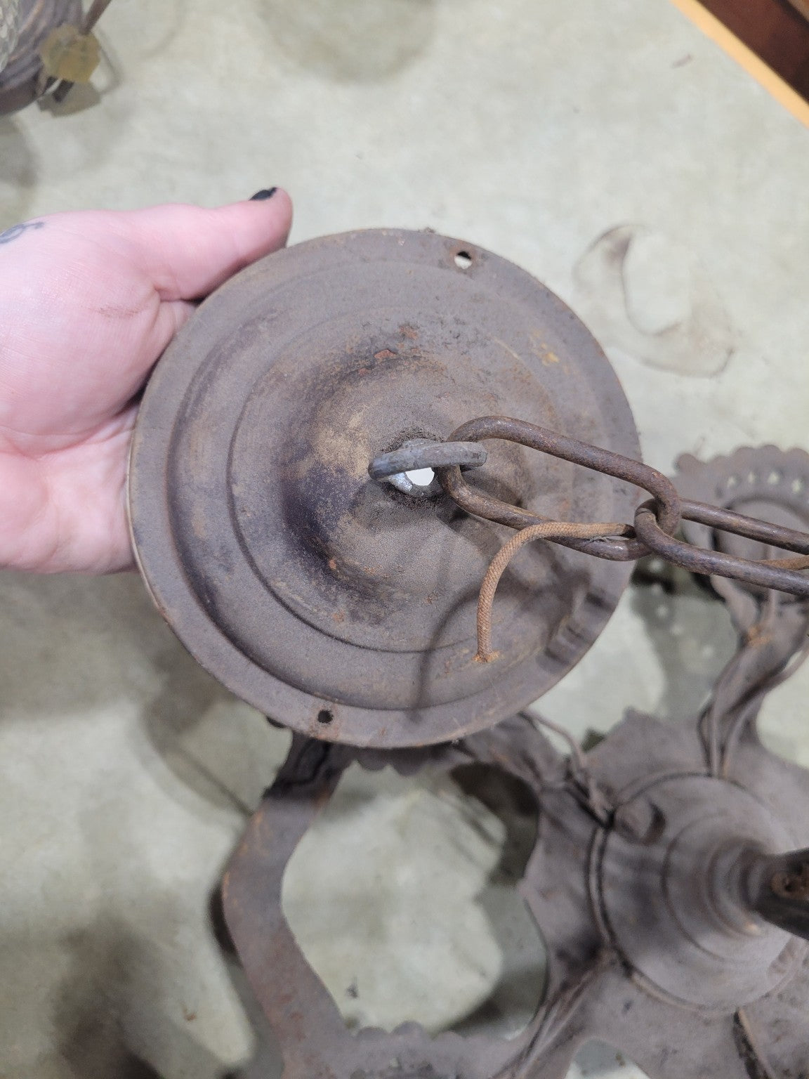 Antique Cast Iron 5-Light Chandelier Frame – Needs Rewiring (AS IS)