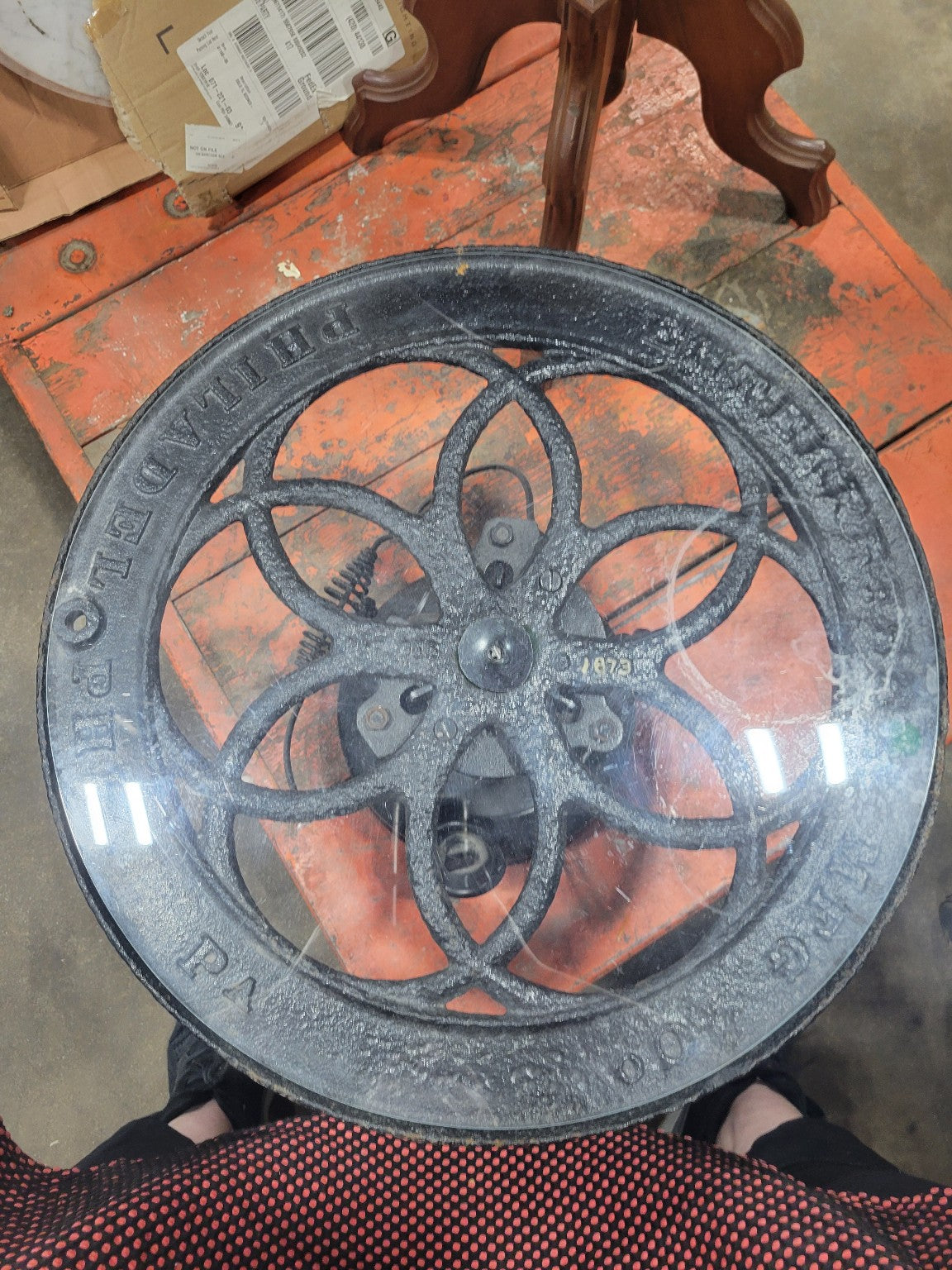 Industrial Reclaimed Side Table – Repurposed Gas Tank Base & Cast Iron Wheel Top – 19 ⅜ Dia x 13 T