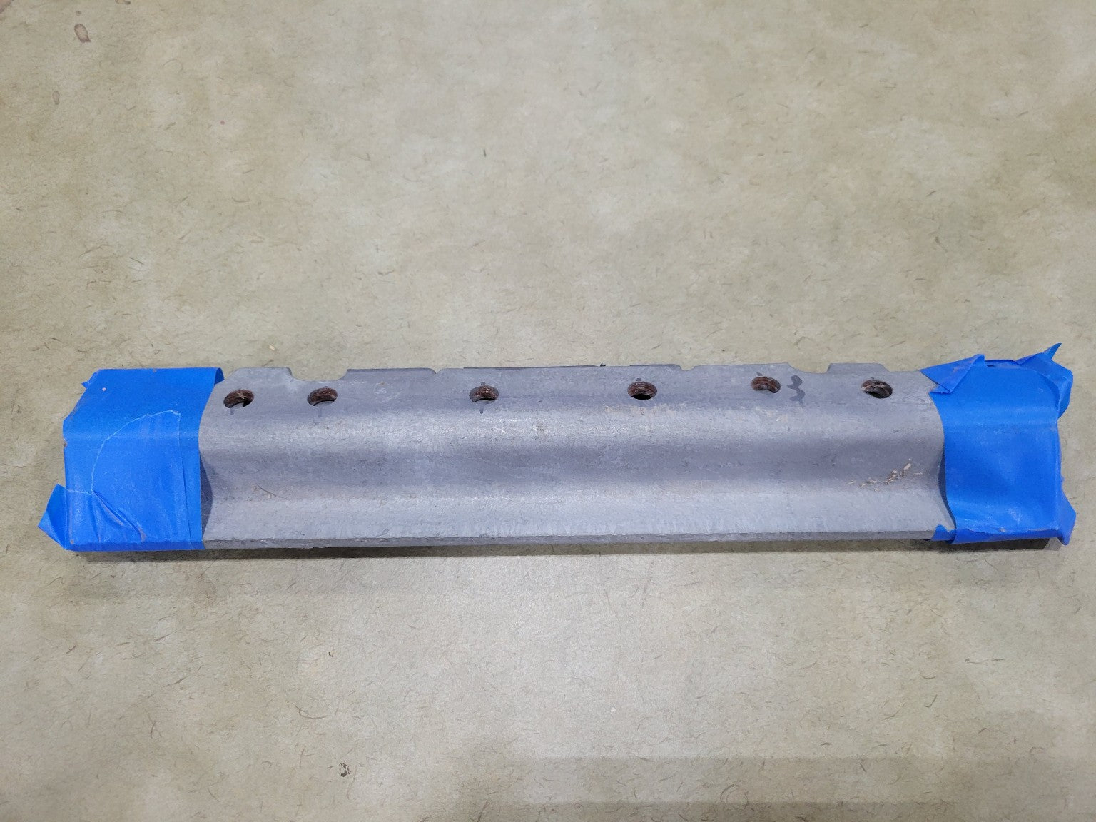 Steel Wall Bracket for Corner Sink – 12 L