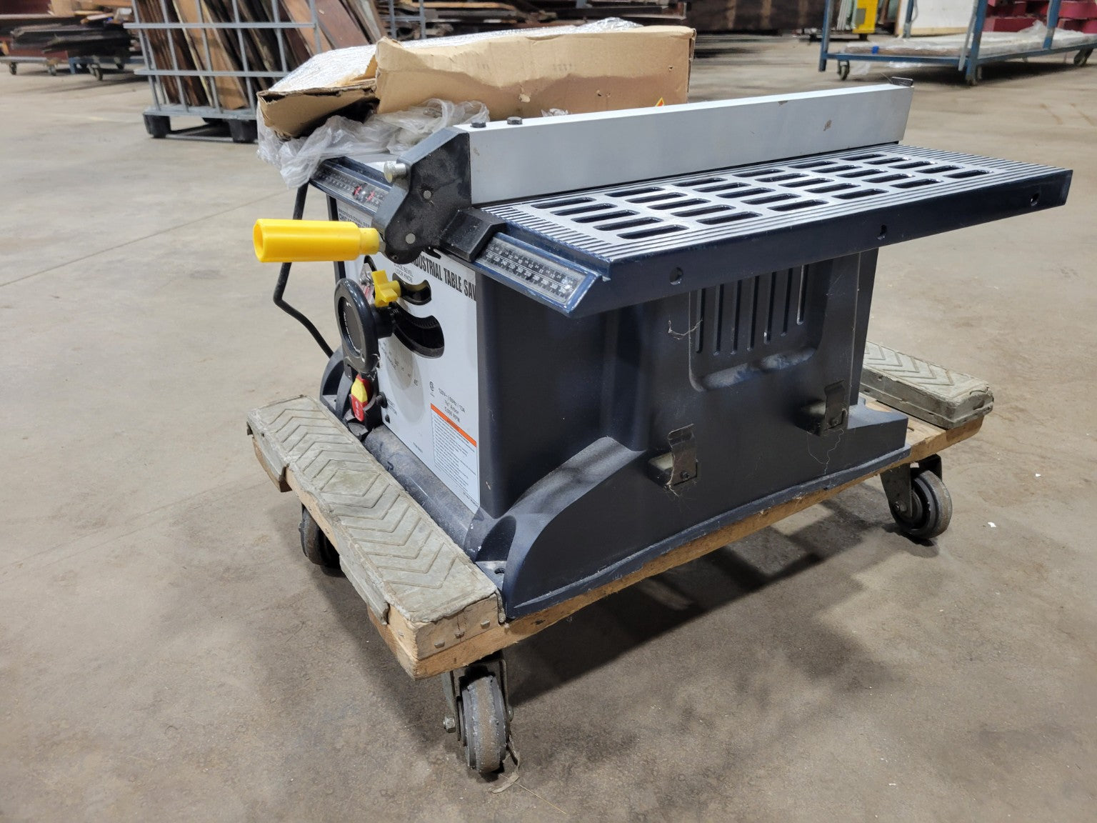 Chicago Electric 10” 13-Amp Industrial Table Saw – Portable Jobsite Unit