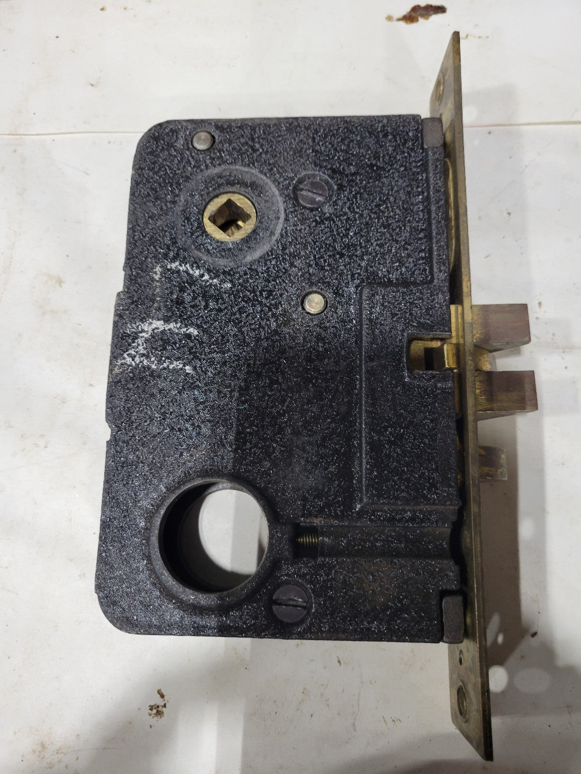 Vintage Brass Faceplate Mortise Lockset – 2 ¾" Backset