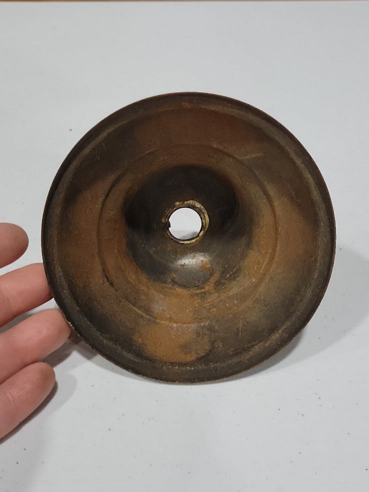 Antique Brass Lamp Canopy – 4 ½" Ø x 2 ¾" T