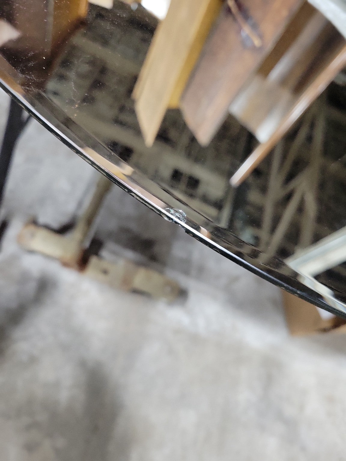 Round Polished Vanity Mirror – 33 ¾ Diameter (with small chip)