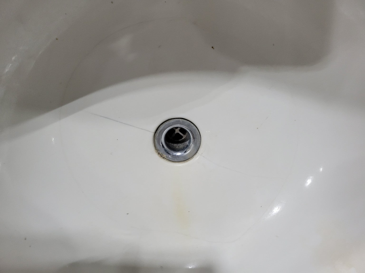 Vintage Pedestal Sink with Faucet – Damaged Porcelain (AS IS)