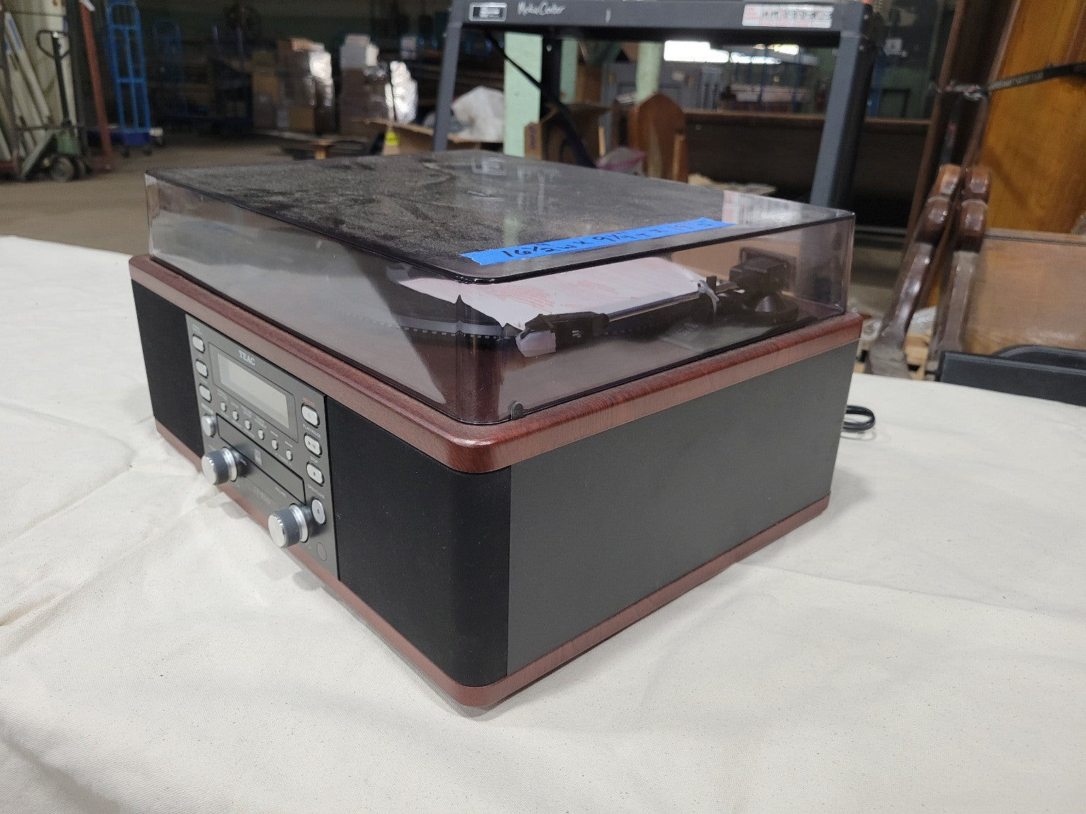 TEAC LP-R500 All-in-One Record Player + CD Recorder + Cassette Unit