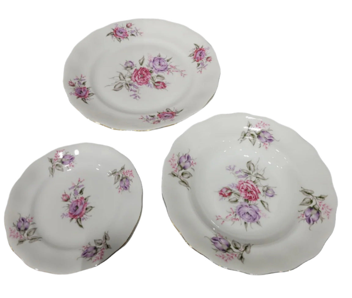 Karolina Porcelain Dinnerware Set – 25 Pieces, Pink & Lavender Rose Pattern (Made in Poland)