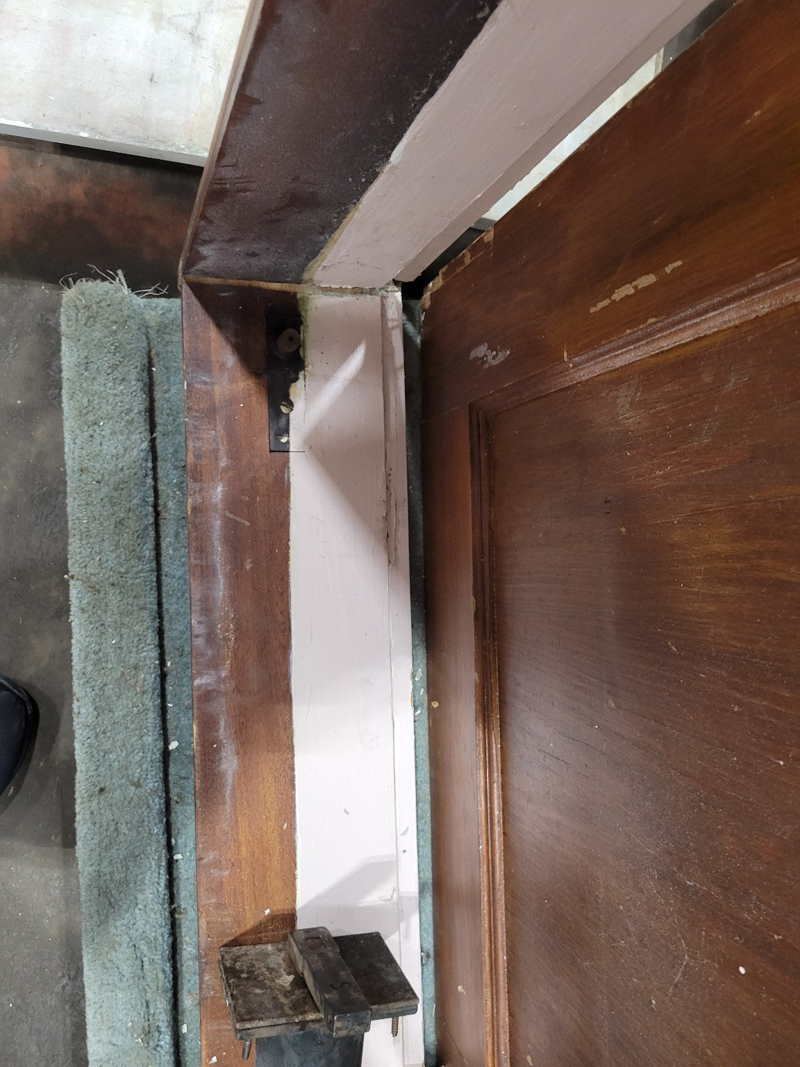 Antique Wood Swing Door with Bommer Floor Hinge – 32" x 84"