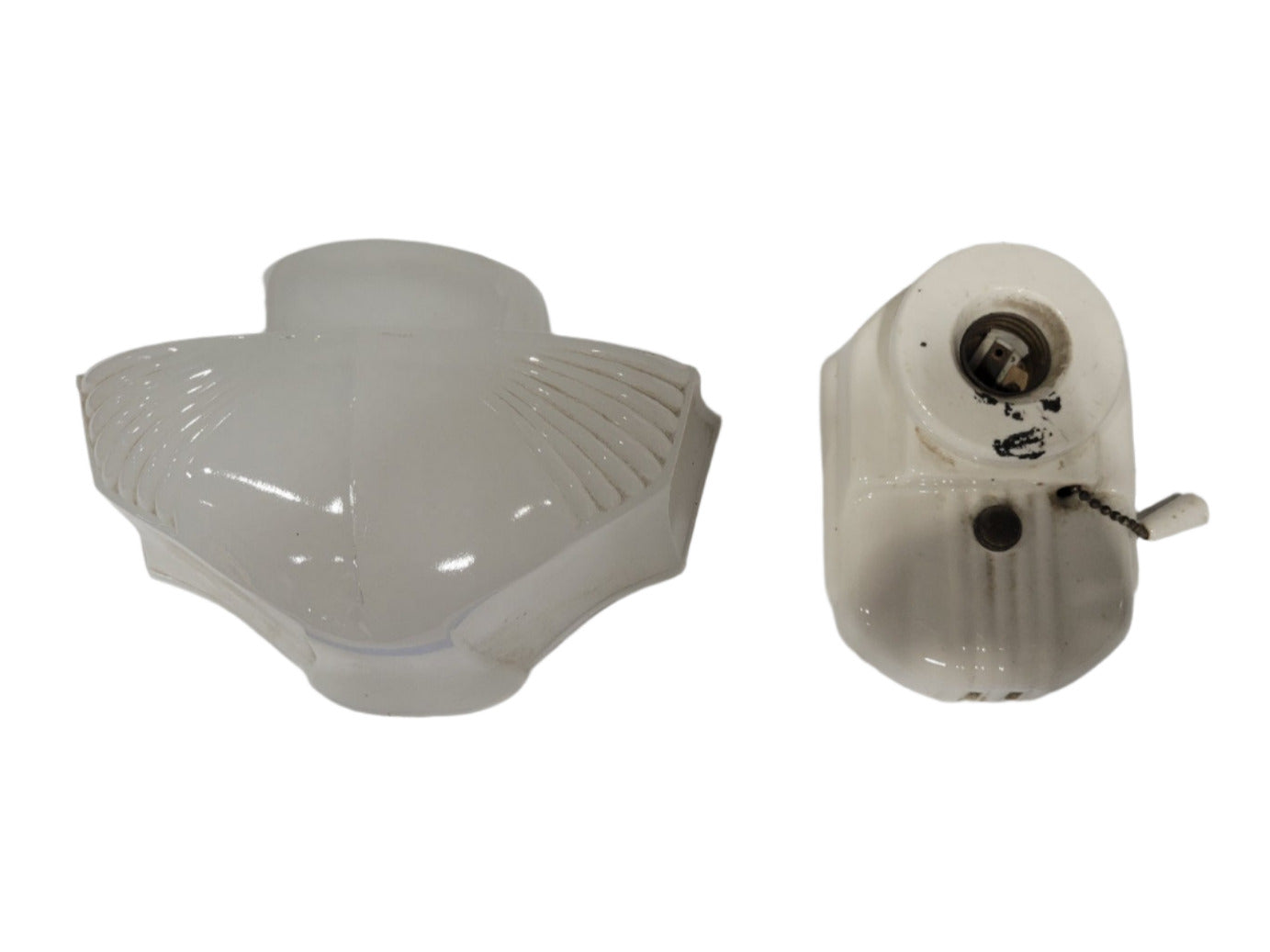 Vintage Porcelain Bathroom Wall Sconce with Frosted Glass Shade – Pull Chain