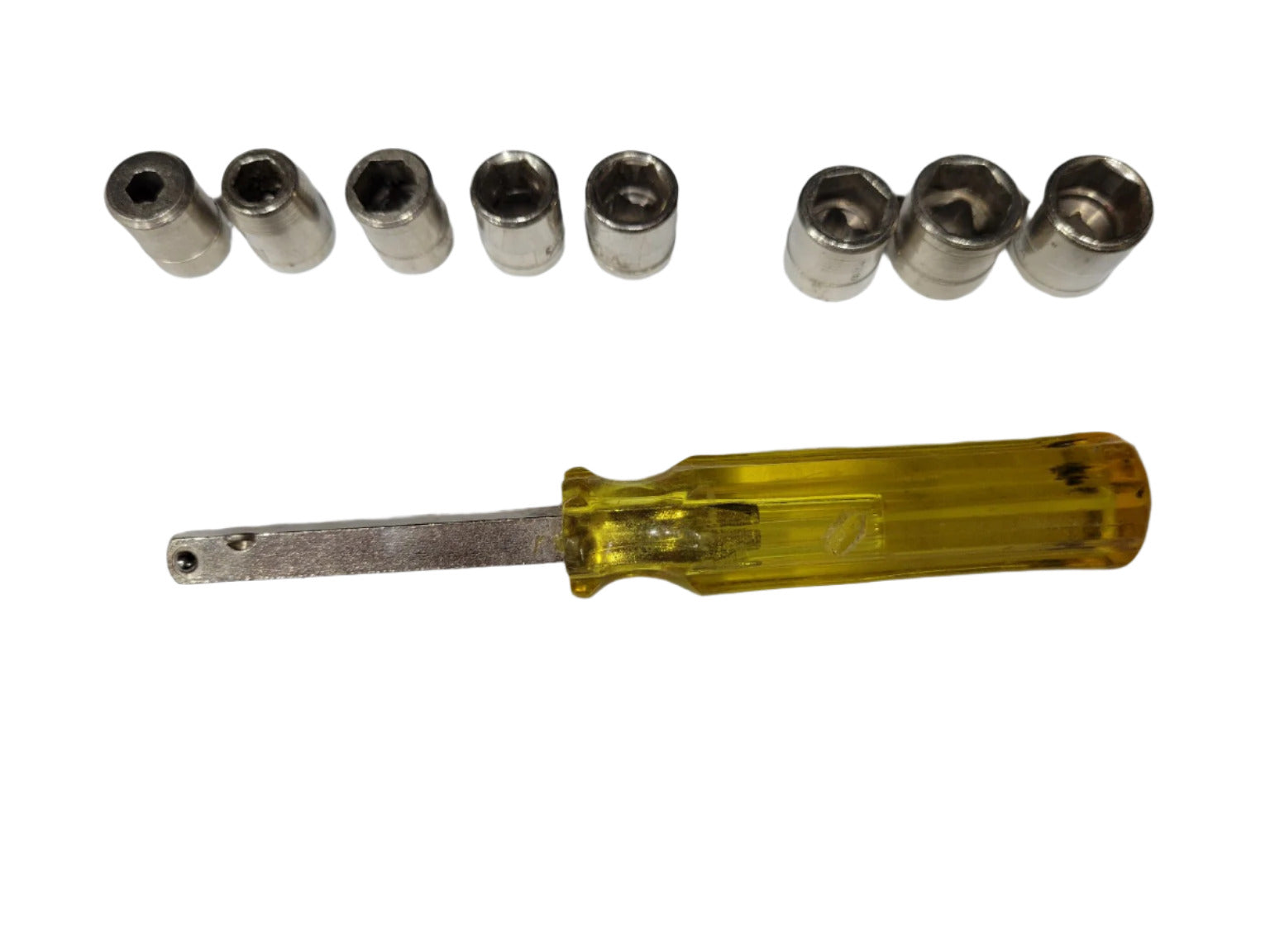 Vintage Socket Set with Driver and Metal Storage Tin – 8 Pieces