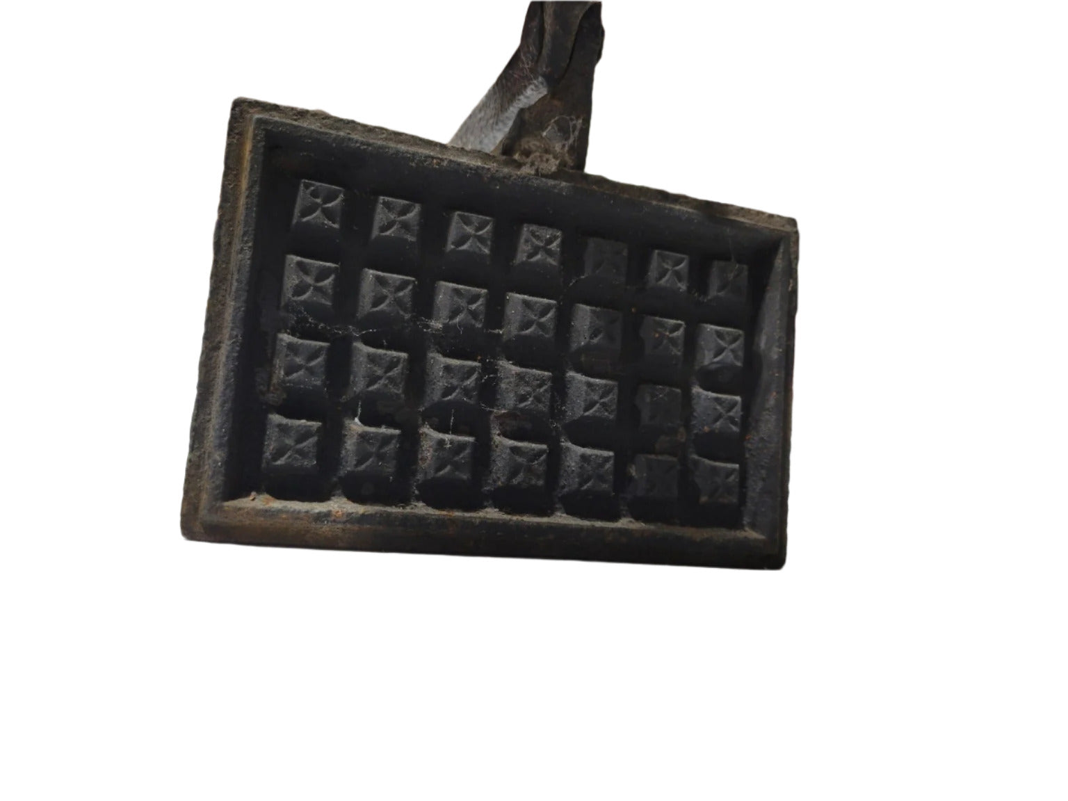 Antique Cast Iron Waffle Iron with Long Handle – Hearth Style