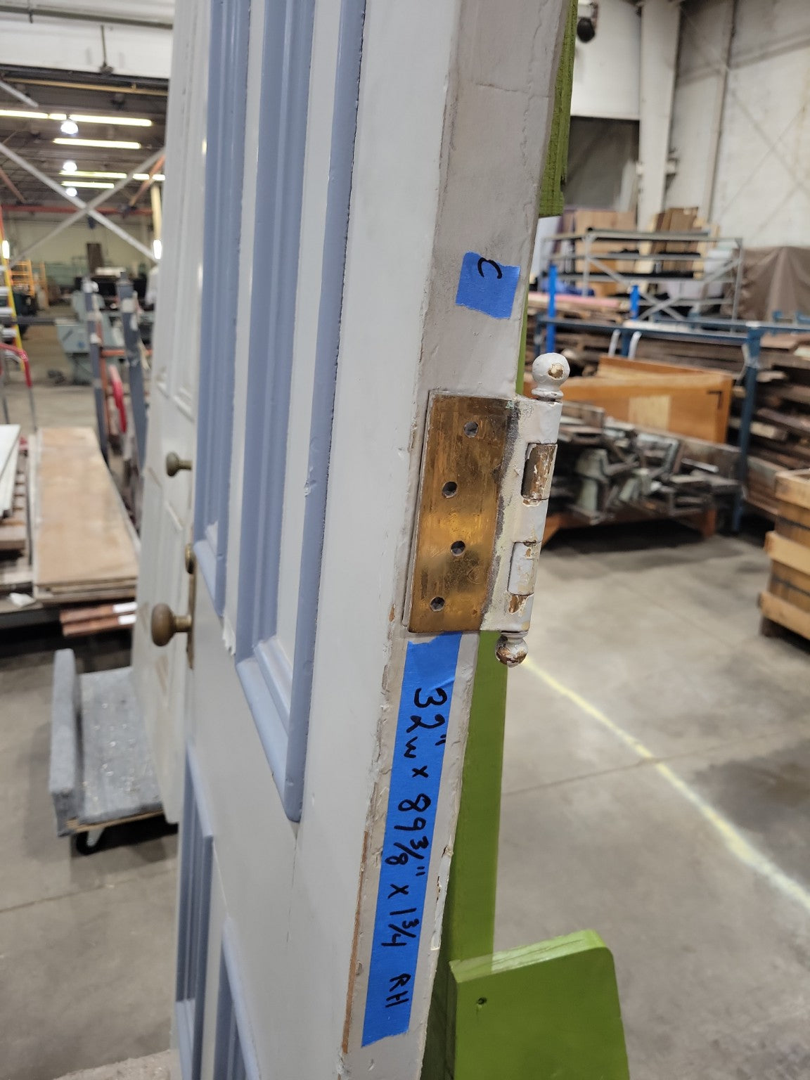 Two-Tone 4-Panel Door with Brass Lockset – 32" x 89 ⅜" (C)