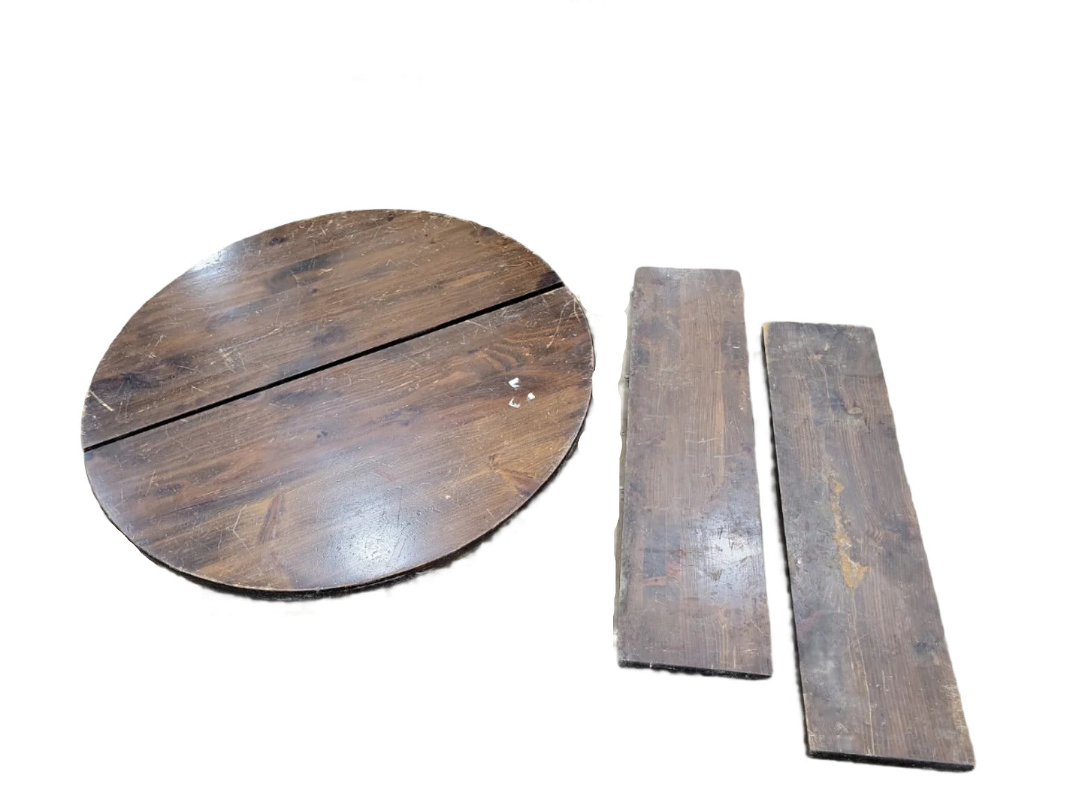 Expandable Farmhouse Dining Table – 47 ½" Round with Leaves