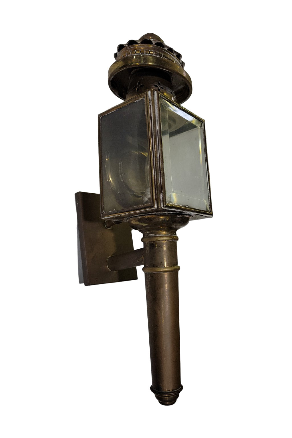 Vintage Brass Carriage-Style Wall Sconce – 19" with Chimney Top