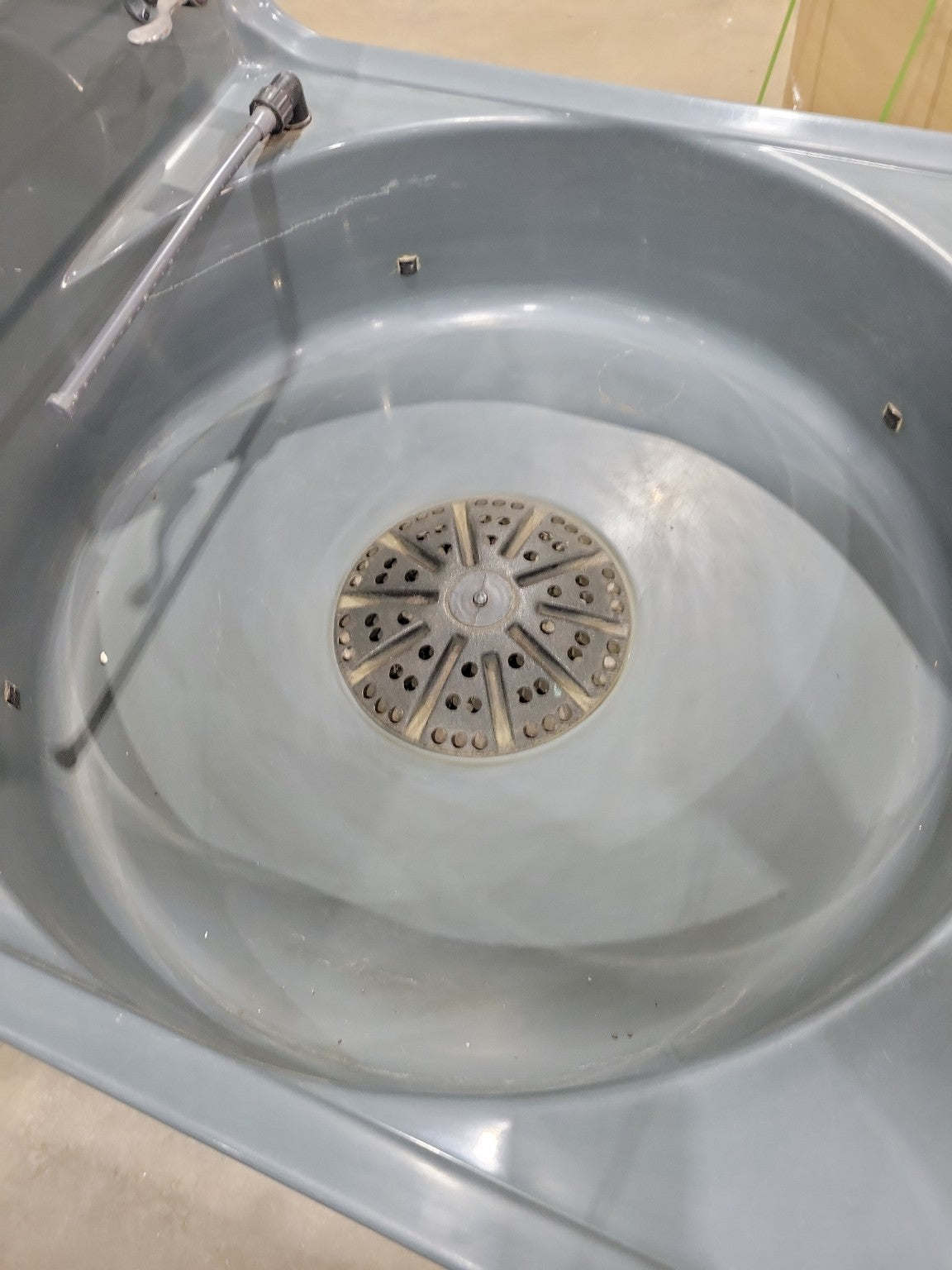 Kreonite Kreolab Circular Film Wash Sink – 33" Wide