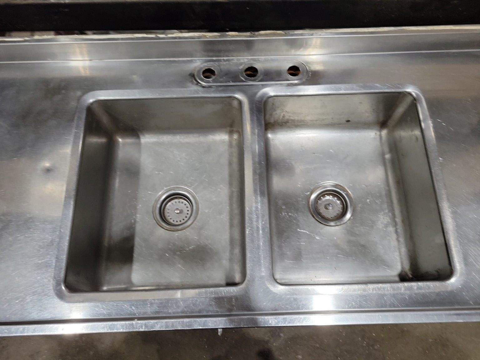 Vintage Metal Kitchen Cabinet Set with Stainless Countertops and Sink – 1950s–1960s Residential