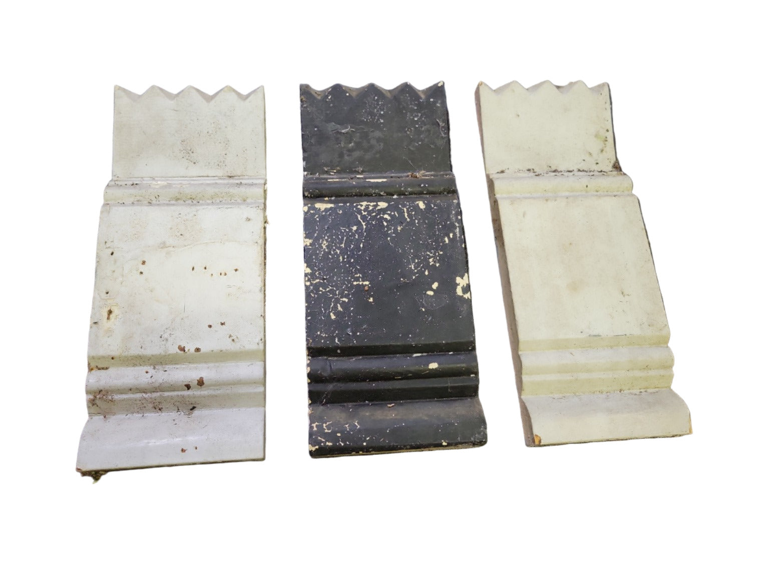 Victorian Painted Wood Plinth Block – Single Piece