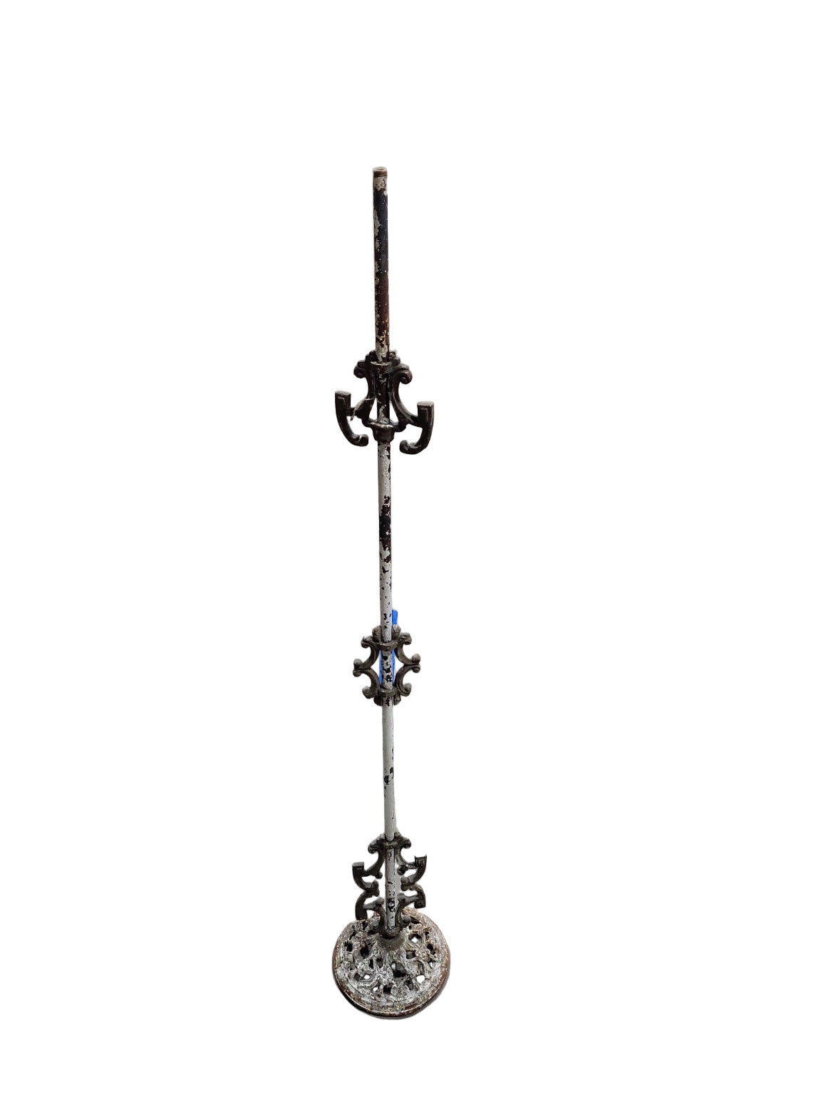 Antique Cast Iron Floor Lamp – Decorative Scrollwork Base