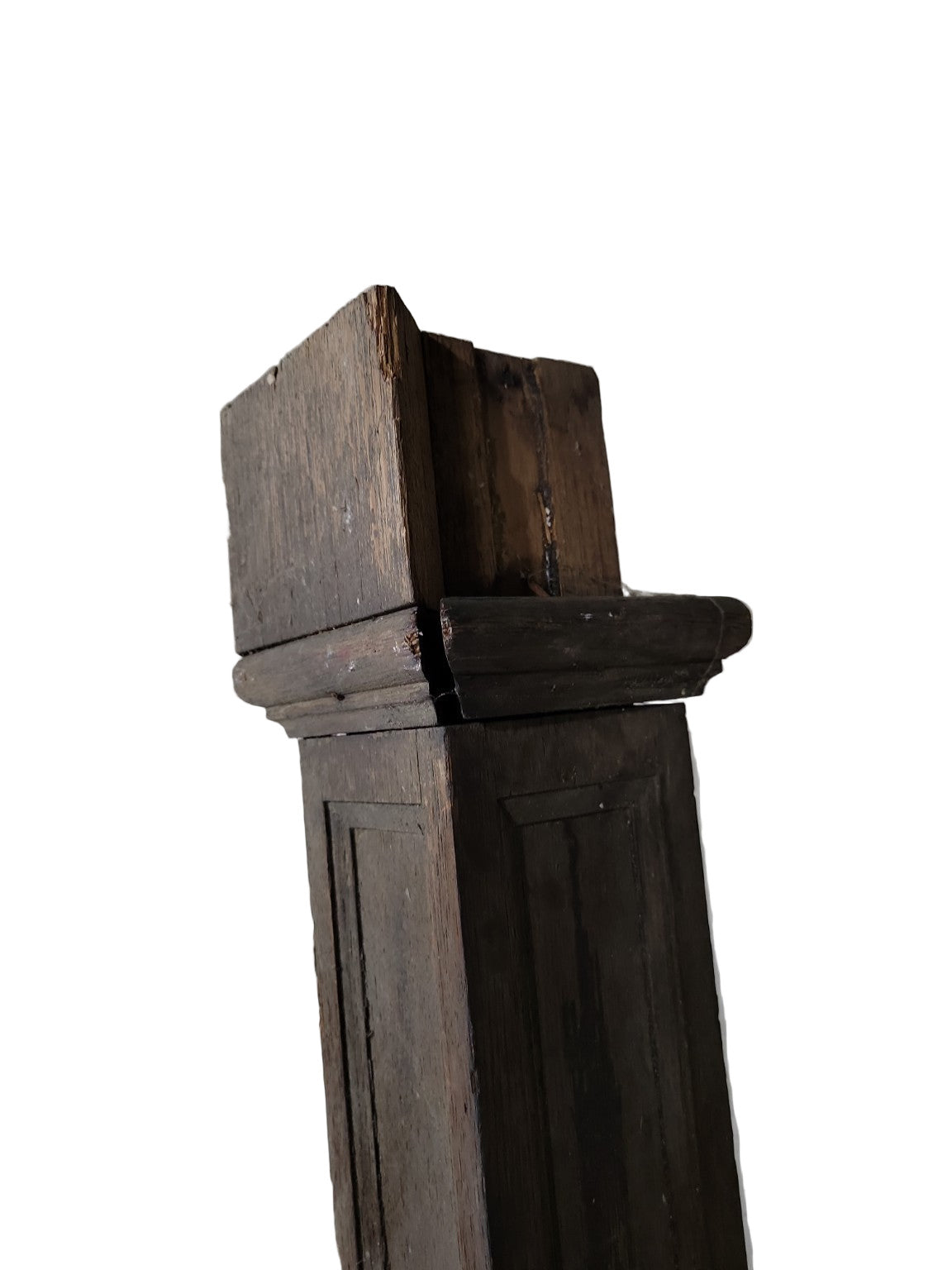 Two-Sided Salvaged Oak Corner Trim – 5 ½" x 5 ½" x 73 ¾"
