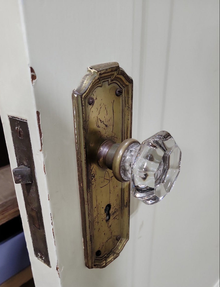 Antique Painted Wood Door with Brass Backplate and Glass Knob – 30" x 79"