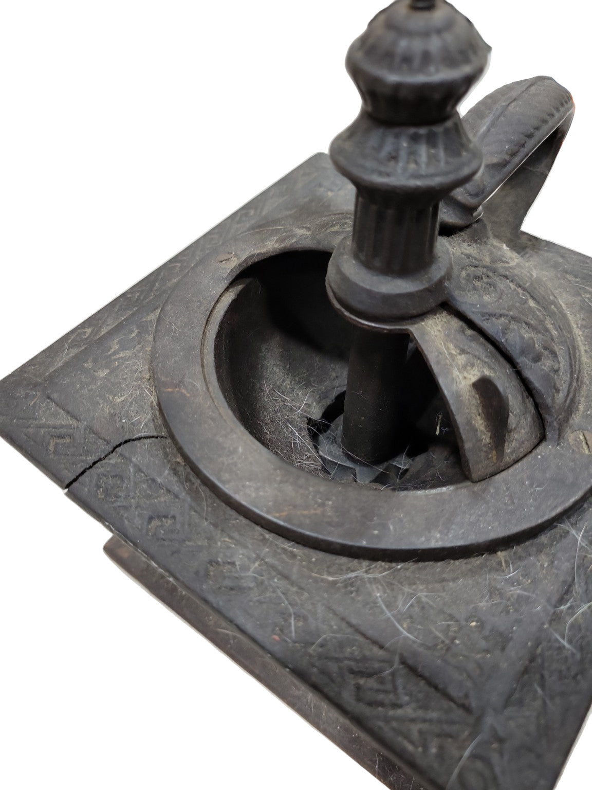 Antique Cast Iron & Wood Manual Coffee Grinder – Ornate Lid