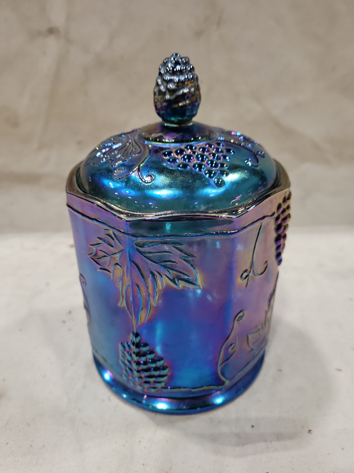 Vintage Carnival Glass Canister – Grape & Leaf Pattern with Pinecone Finial