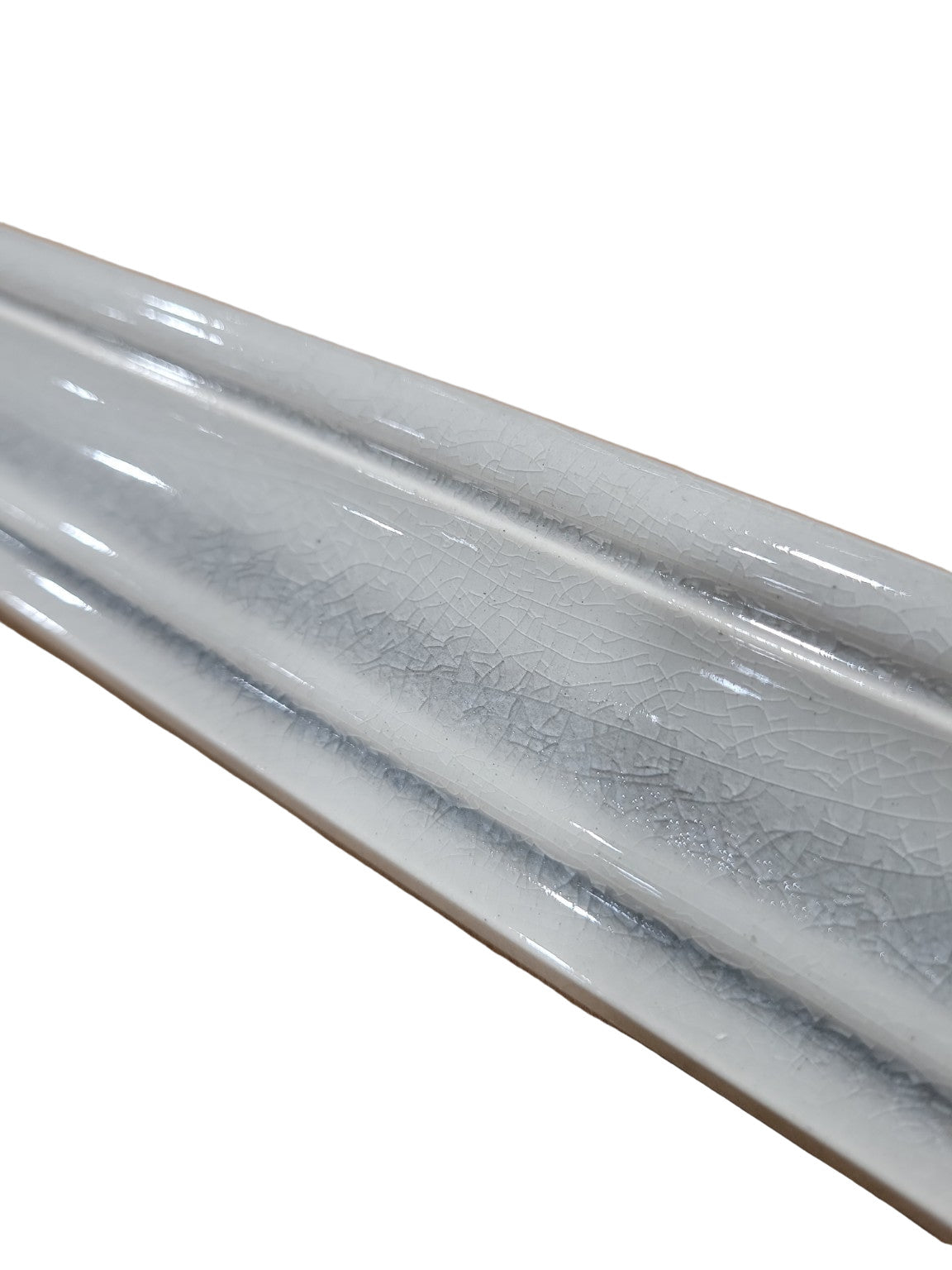 Set of 6 Ceramic Crown Molding Trim Pieces – 8 ⅛" x 1 ½" x 1" – Glazed Portola