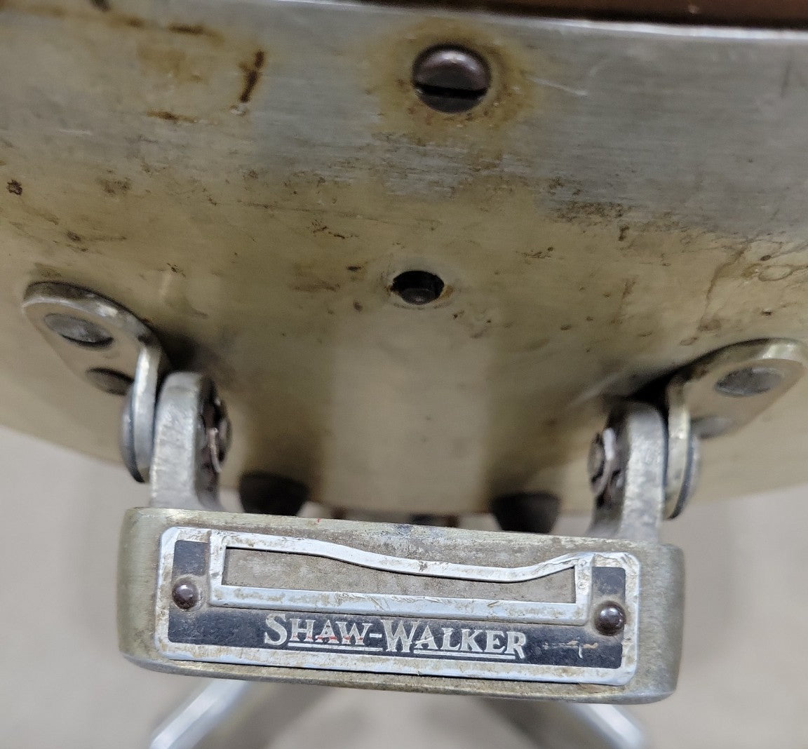 Shaw-Walker Mid-Century Industrial Office Chair – Aluminum Base with Vinyl Upholstery