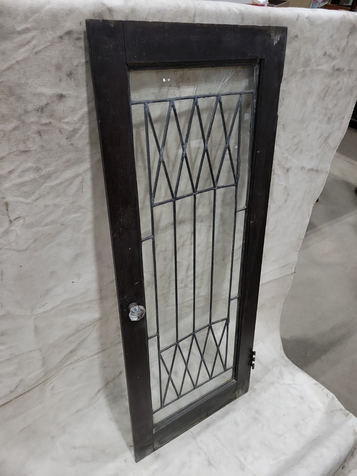 Antique Leaded Glass Cabinet Door – Diamond Pattern with Glass Knob
