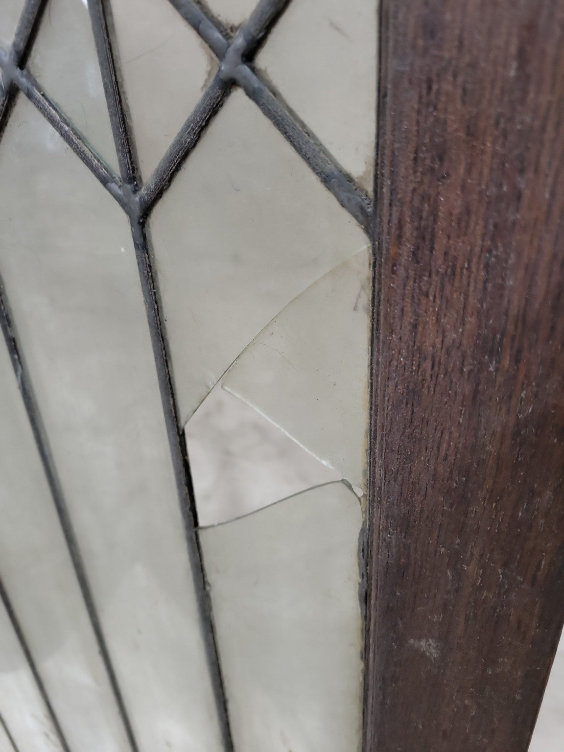 Antique Leaded Glass Cabinet Door – Diamond Pattern with Dark Oak Frame