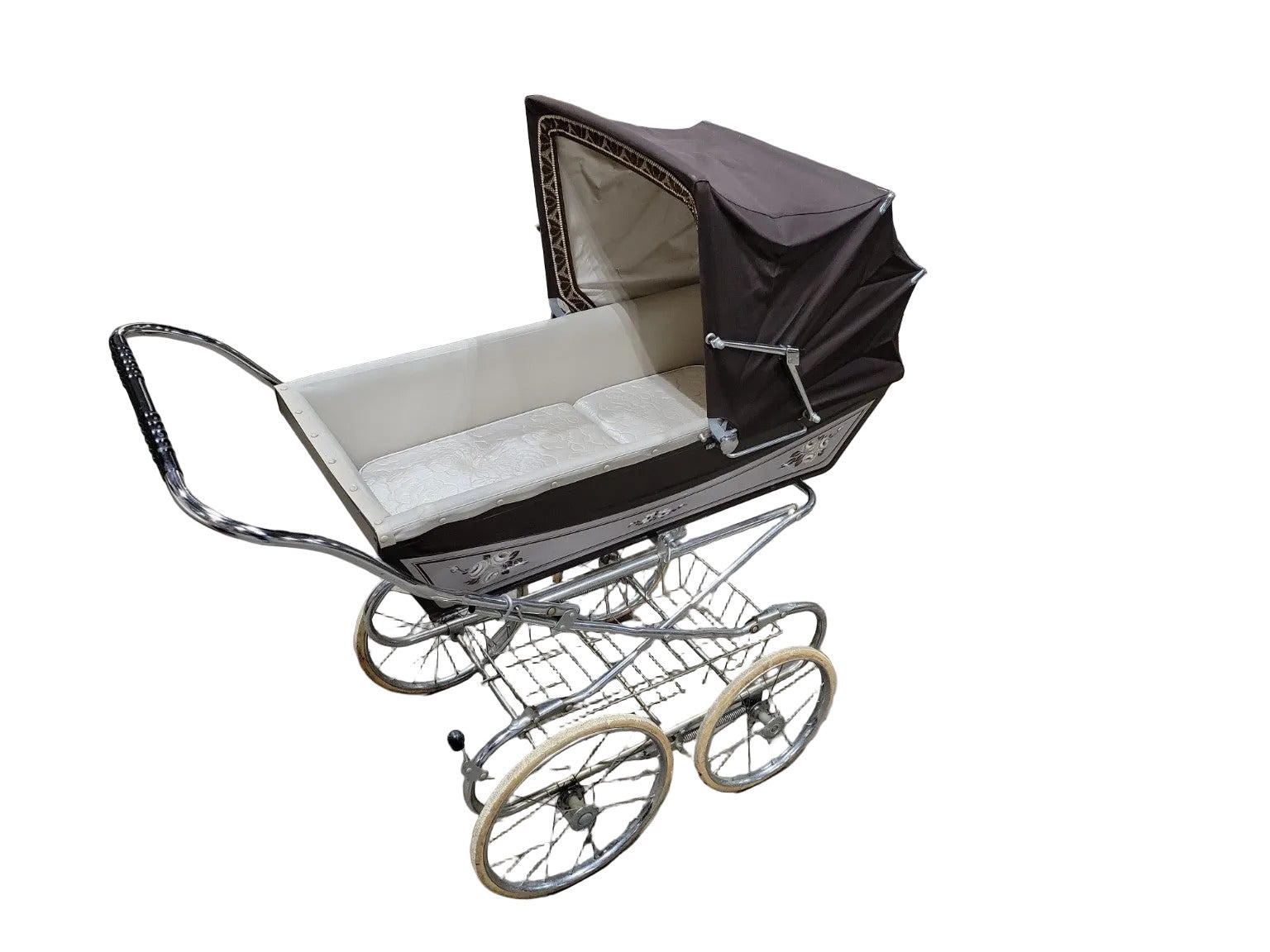 Vintage Marmet Pram – Classic English Baby Carriage with Floral Panels