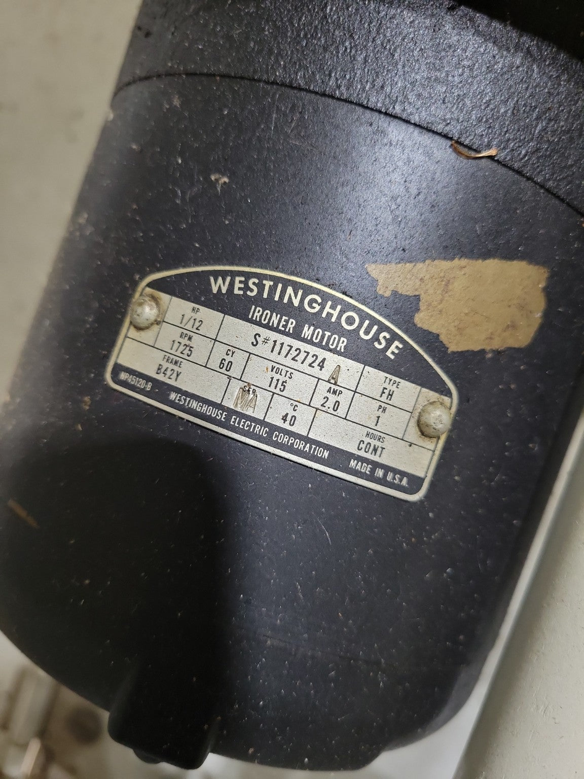 Mid-Century Ironrite Model 85 Ironer – Fold-Out Rotary Press