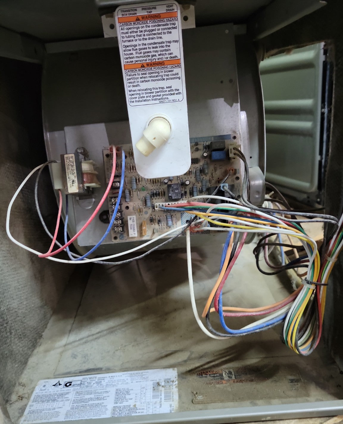 Carrier 58HDX060 Gas Furnace – Salvaged AS-IS/Untested