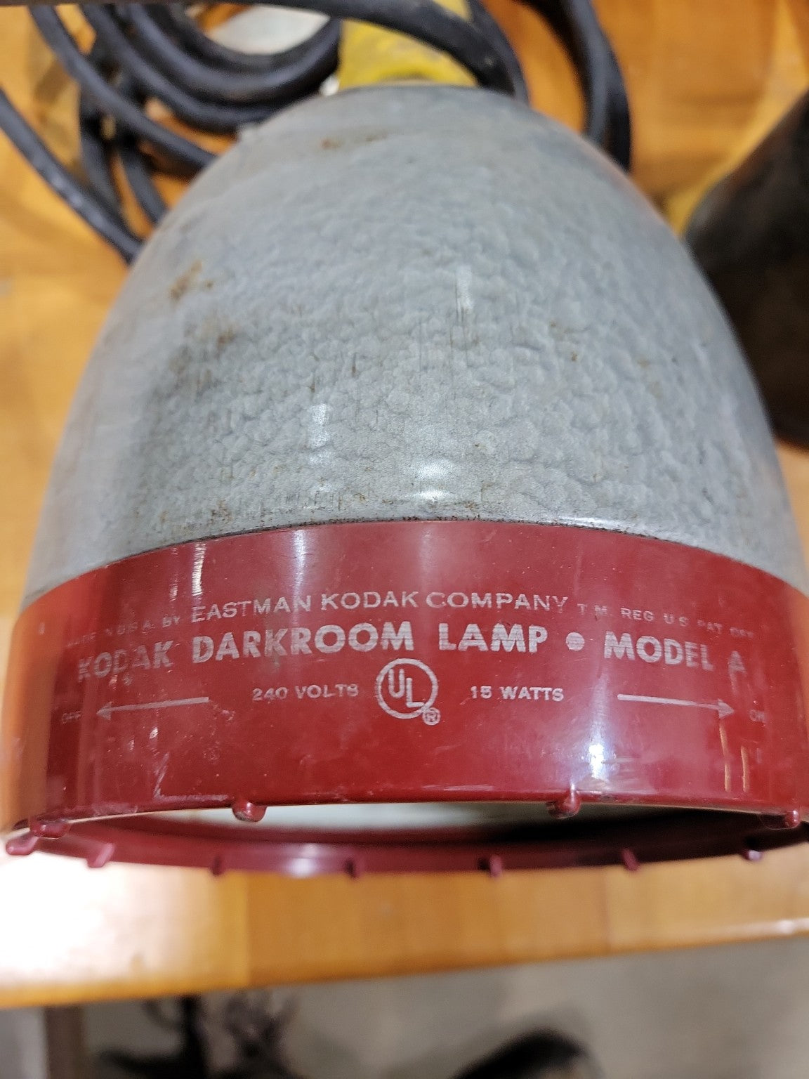 Kodak Darkroom Safelight Lamp – Model A with Wratten Series 1A Filter