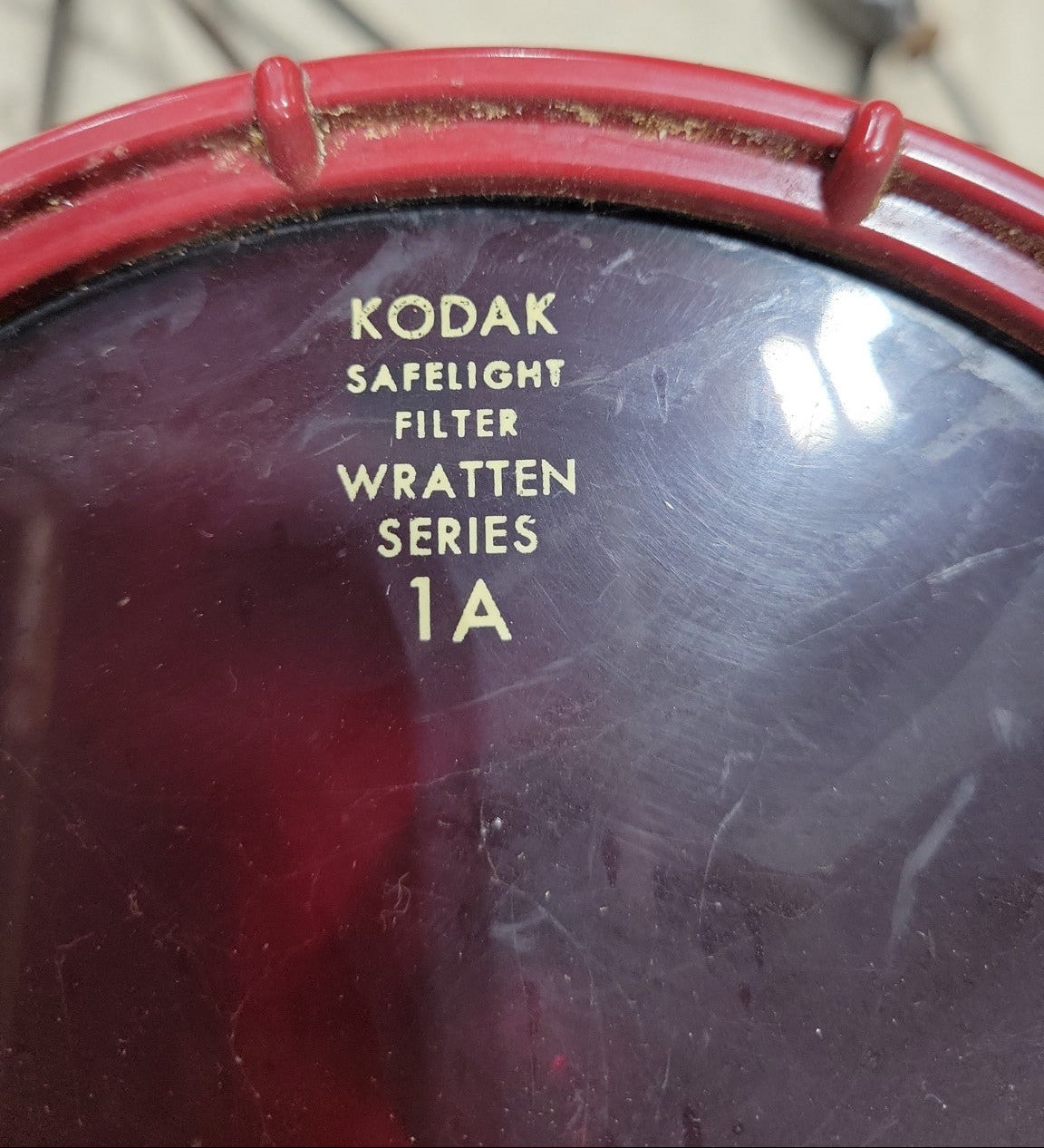 Kodak Darkroom Safelight Lamp – Model A with Wratten Series 1A Filter