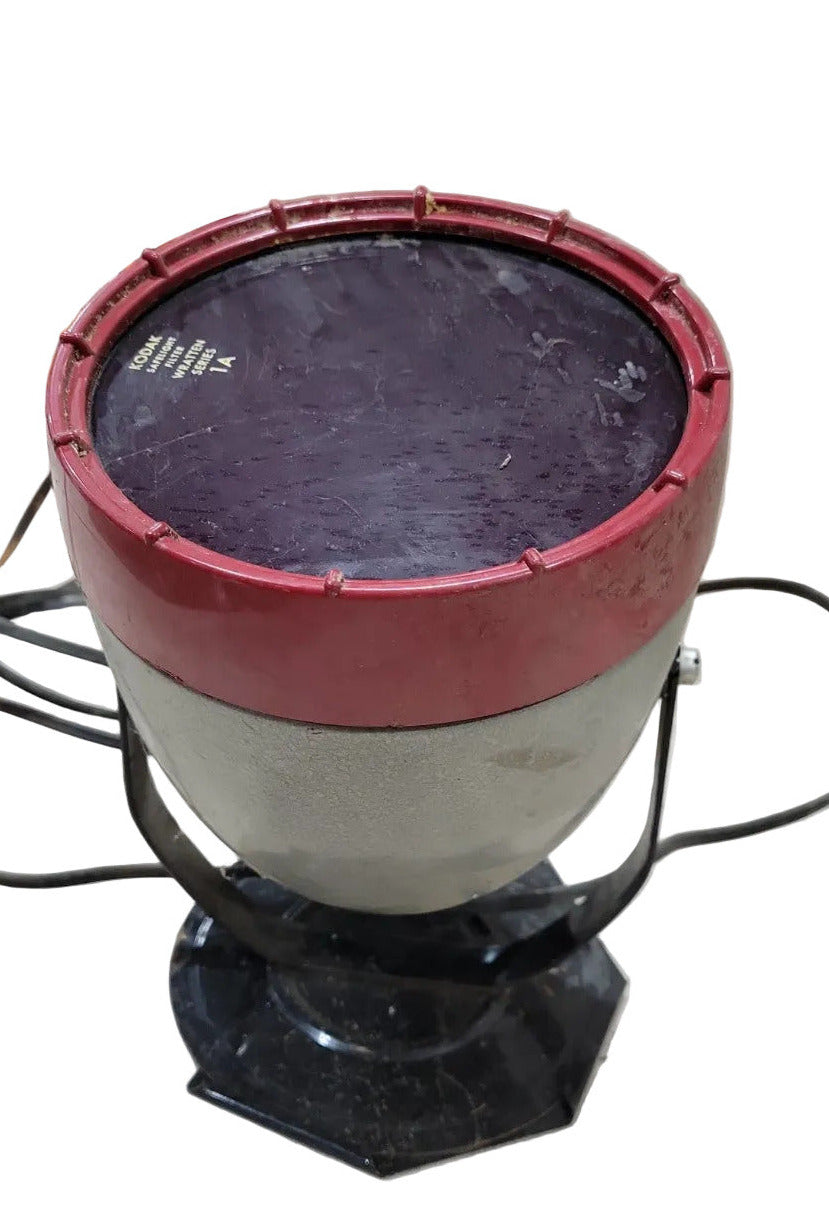 Kodak Darkroom Safelight Lamp – Model A with Wratten Series 1A Filter