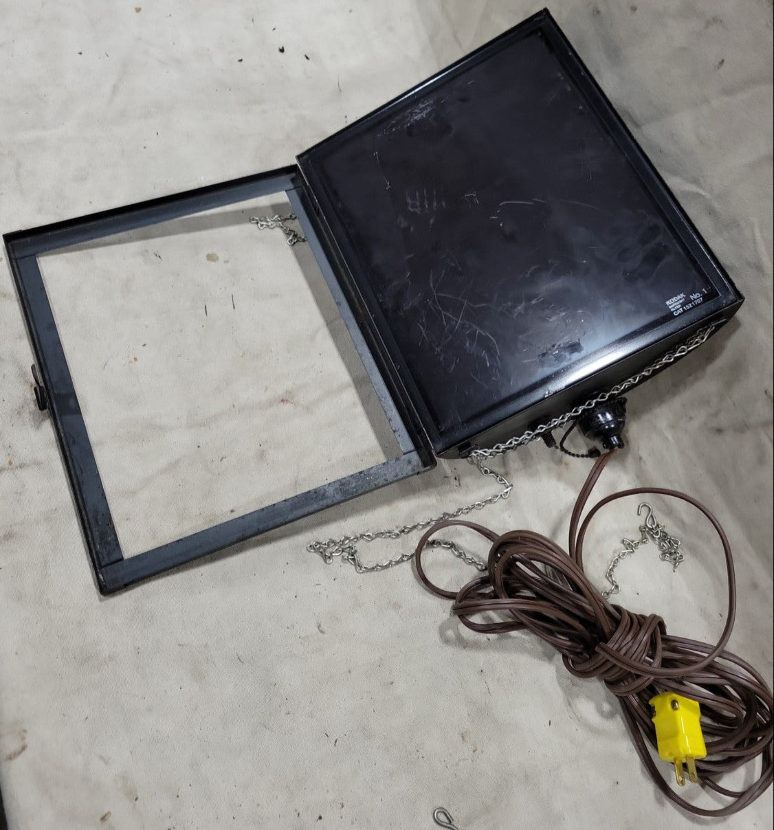 Kodak Utility Safelight Lamp – Model C No. 1 with Safelight Filter