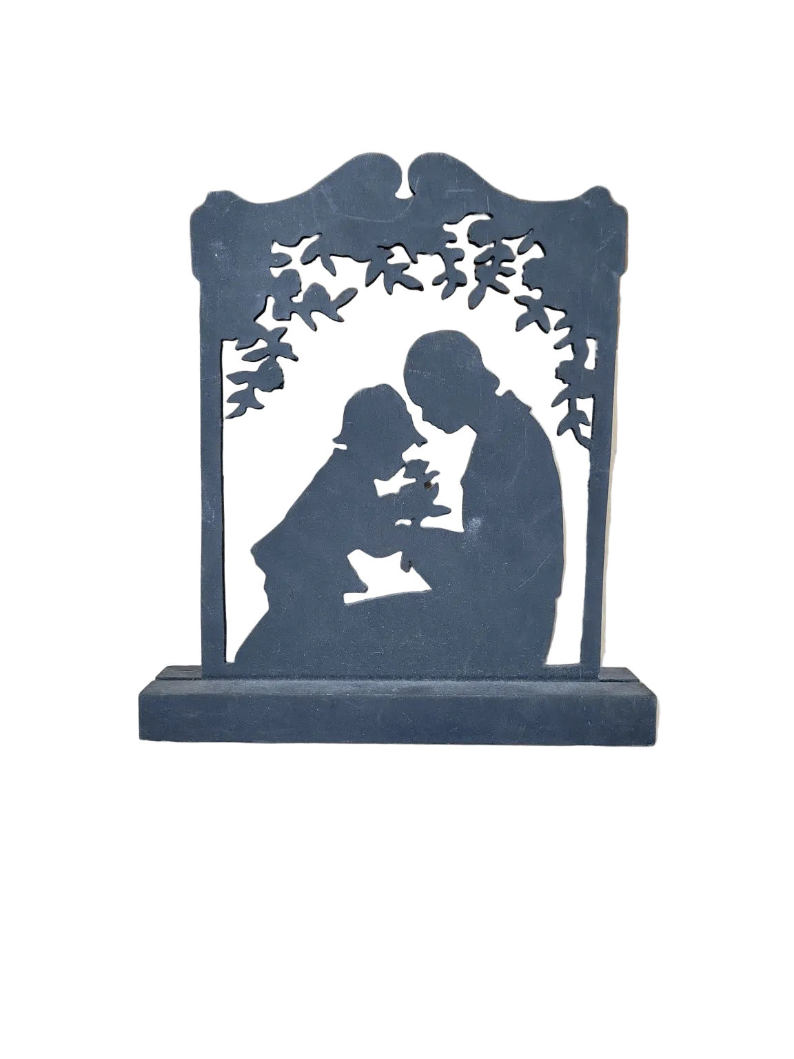 Silhouette Couple Under Arbor Decorative Figure